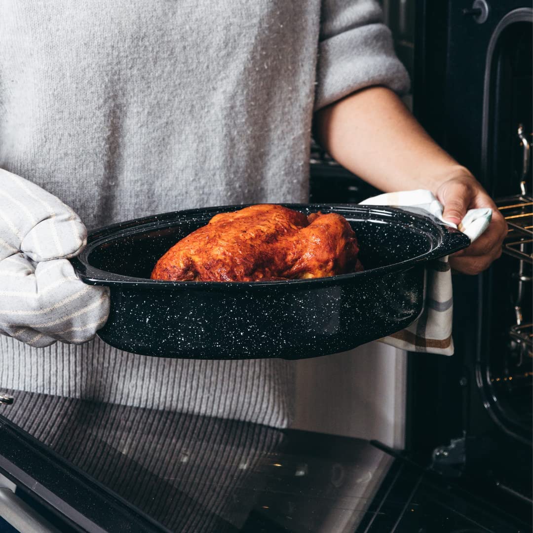Granite Ware 7 lb. Capacity 13 in. Covered Oval Roaster, Speckled Black Enamel on Steel
